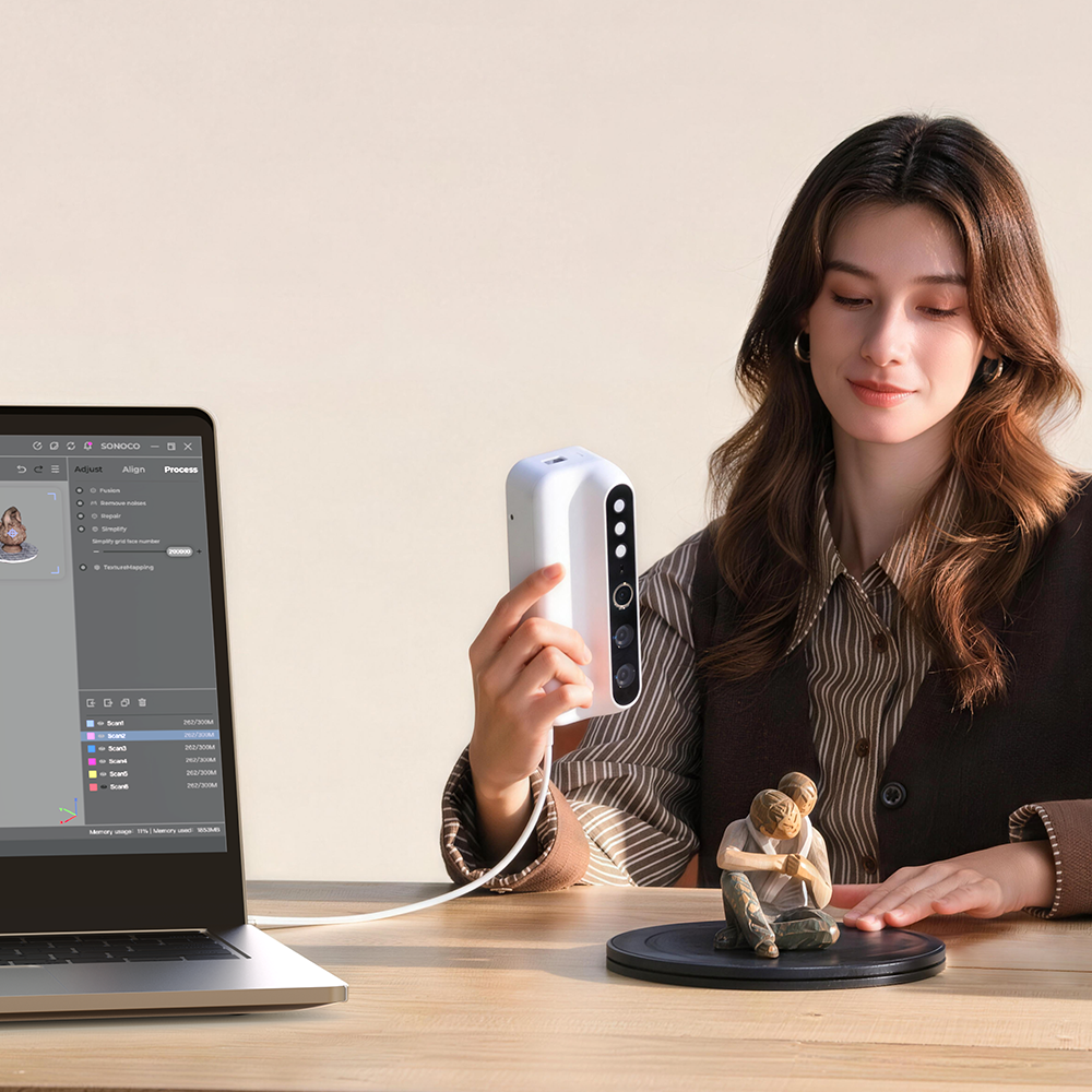 3DMakerpro EU Turtle 3D Scanner module captures a figurine through computer-connected split 3D scanning.